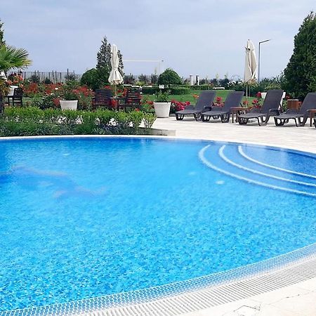 Apartments In Diamond Beach Burgas Bagian luar foto