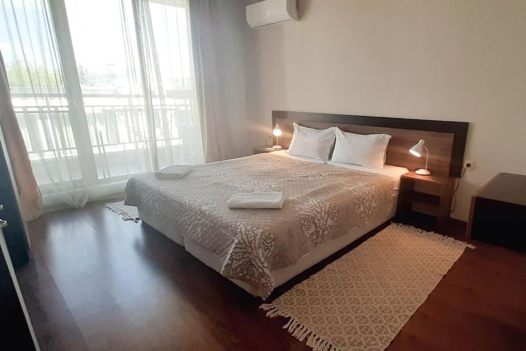 Apartments In Diamond Beach Burgas Bagian luar foto